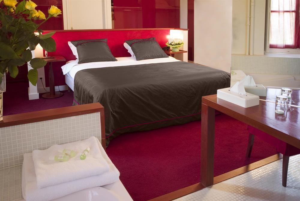 Country Club Hotel Yvre-l'Eveque Luaran gambar