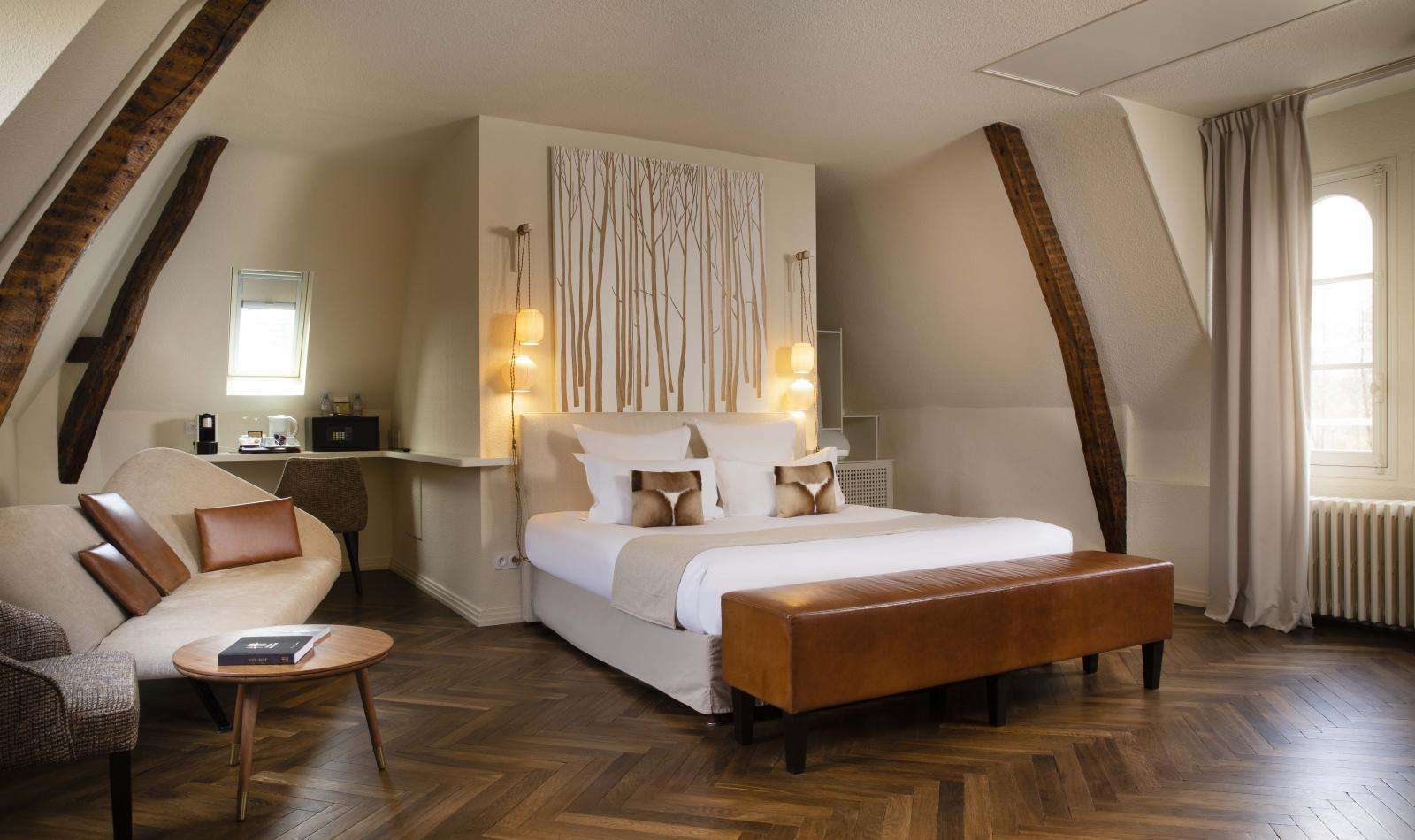 Country Club Hotel Yvre-l'Eveque Bilik gambar