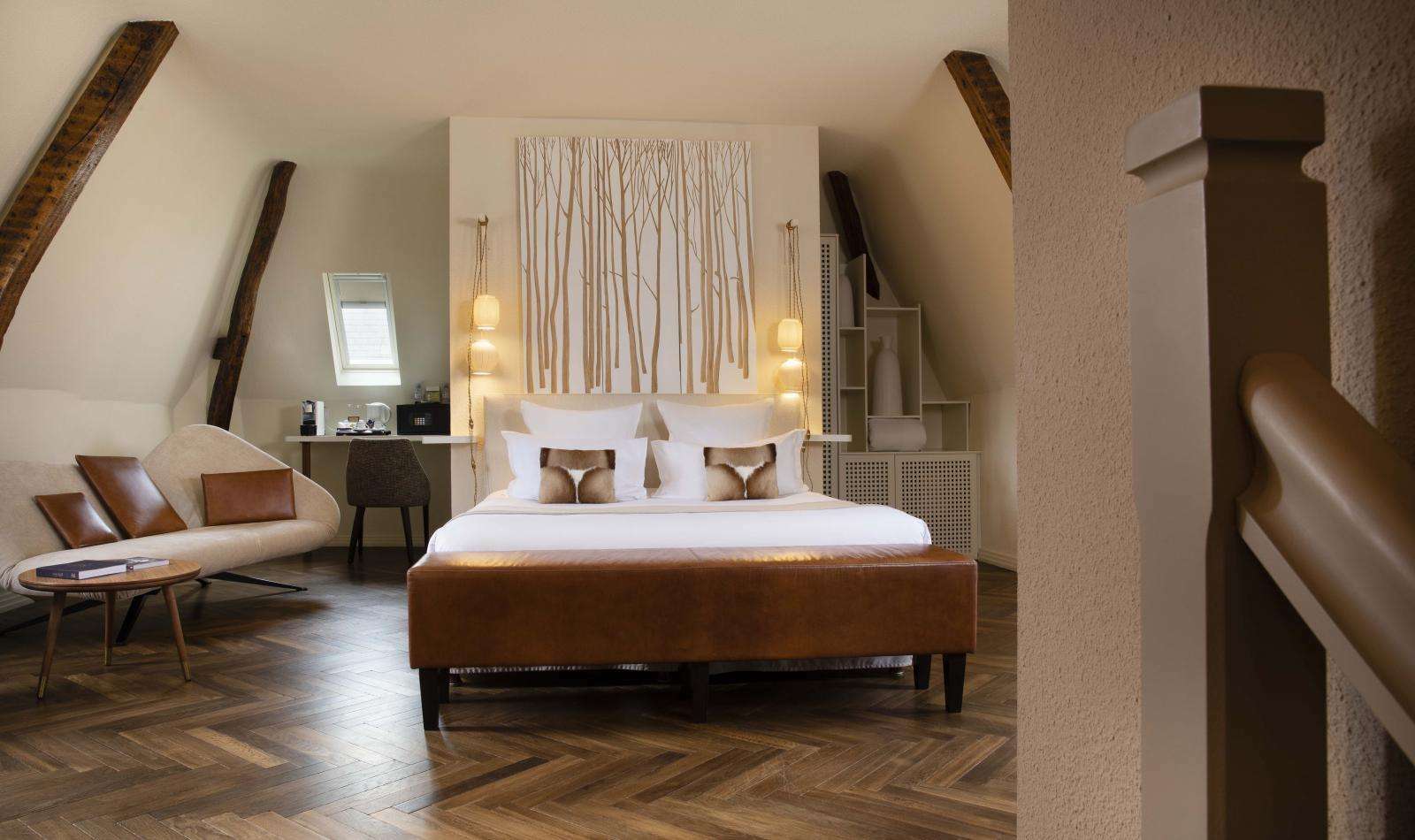 Country Club Hotel Yvre-l'Eveque Bilik gambar