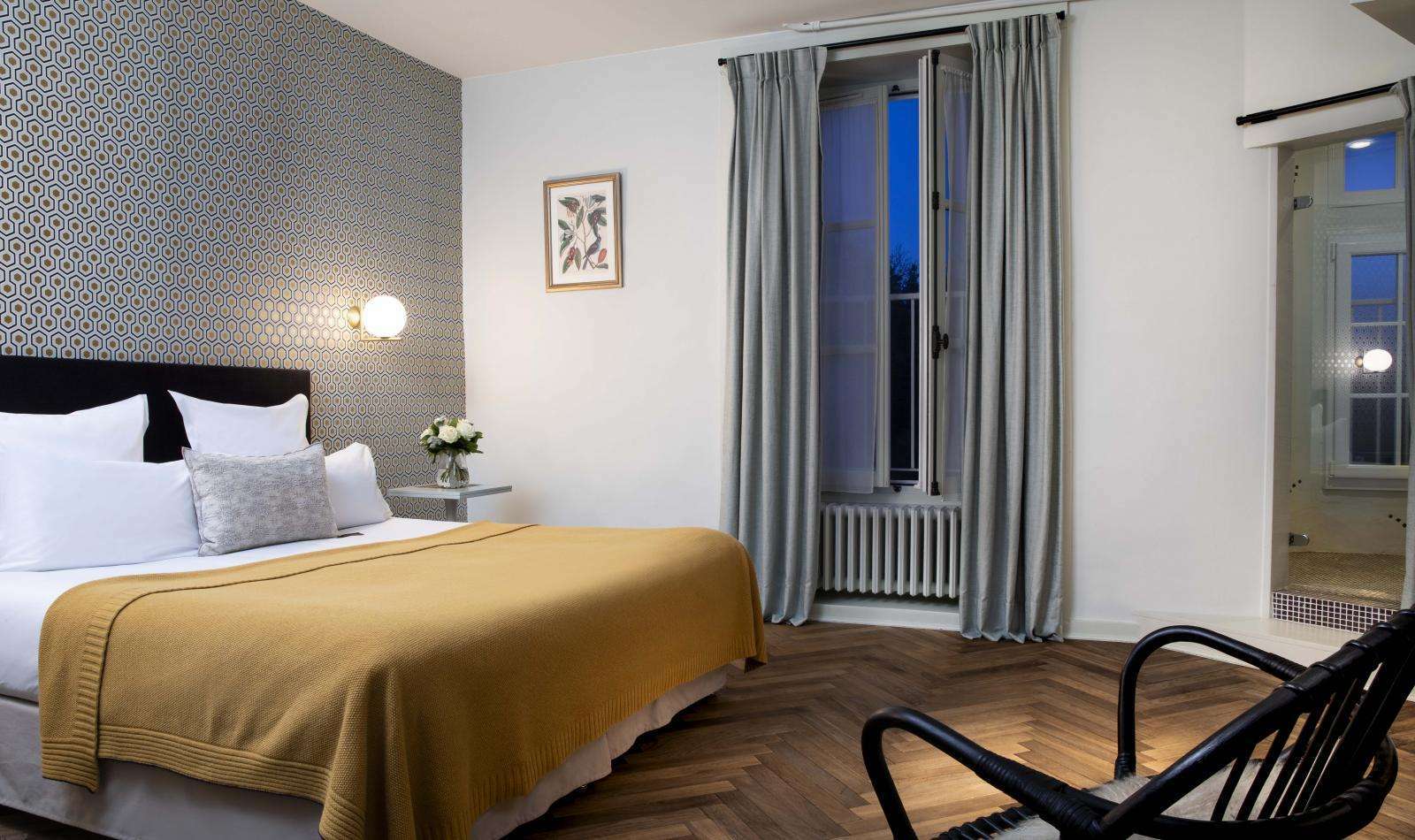 Country Club Hotel Yvre-l'Eveque Bilik gambar