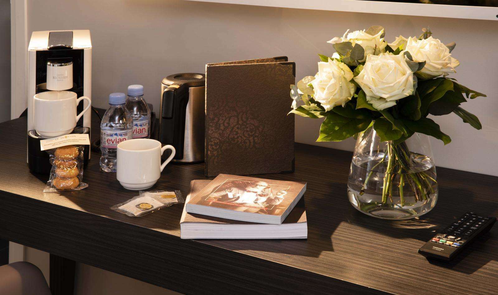 Country Club Hotel Yvre-l'Eveque Bilik gambar