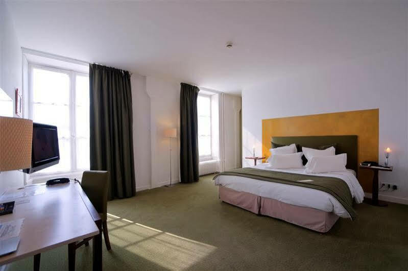 Country Club Hotel Yvre-l'Eveque Luaran gambar