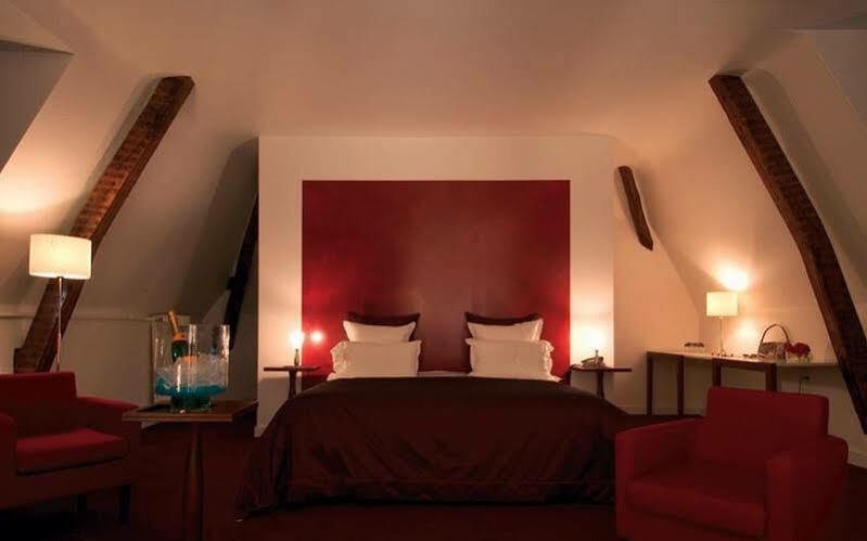 Country Club Hotel Yvre-l'Eveque Luaran gambar